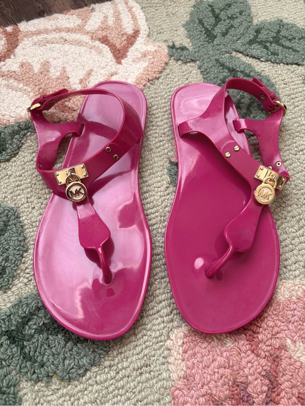 Michael Kors Fuchsia Jelly Thong Sandals with Gold MK Hardware